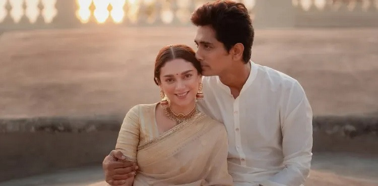 Aditi Rao Hydari, Siddharth's first appearance post wedding