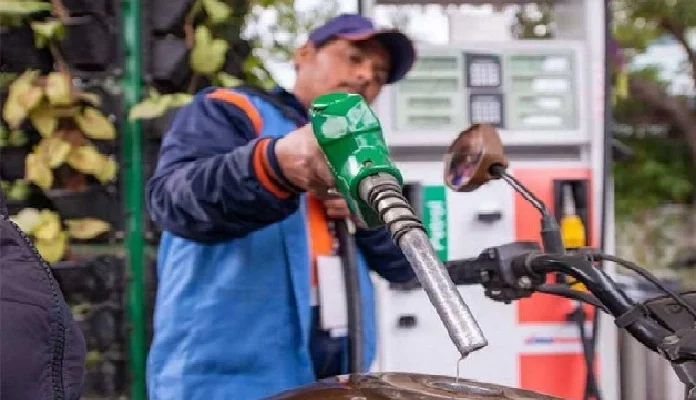 Govt announces massive decrease in petroleum products prices