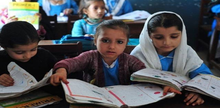 Govt schools face textbook shortage in Sindh