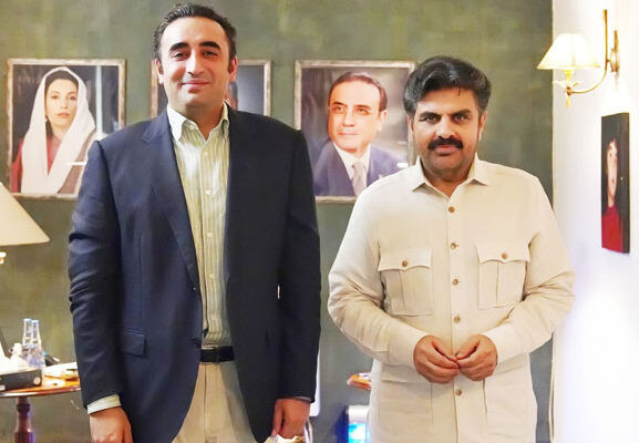 Nasir urges Bilawal to help release funds from Centre