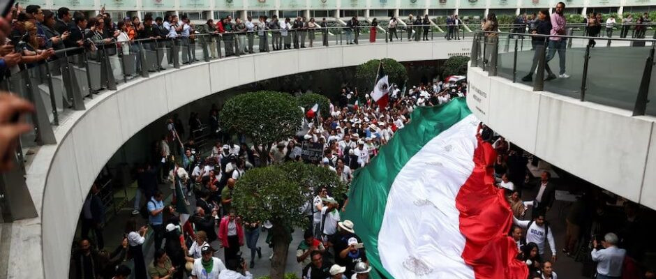 demonstrators enter the senate building as a highly contested judicial reform proposal is debated following its approval by the chamber of deputies and backing by senators at the commission stage in mexico city mexico on september 10 2024 photo reuters